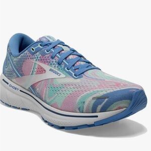 Brooks women’s ghost running shoes, size 8
